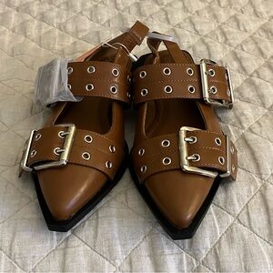 Greatonu Brown Women's Flats with Buckle Straps